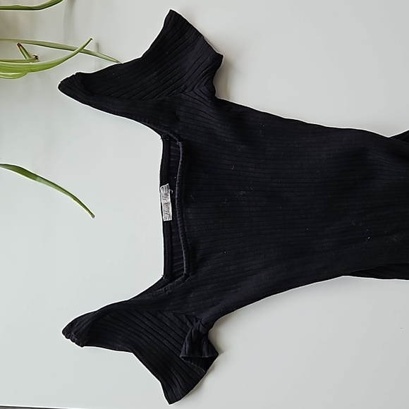 Black Midi Bodycon Dress | Medium | Fashion Nova | Flattering - Picture 2 of 5